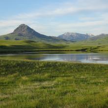 Haystack Butte from the Benchmark Road