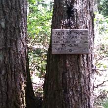 Lost Lake Butte - sign at trail junction