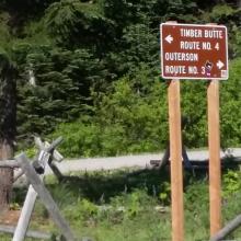 Turn from FS 2233 to FS 810