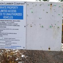 Round Top Gate - Sign as of Dec 2017