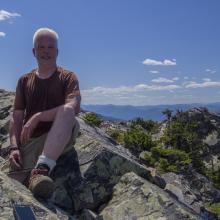 Paul Thomsen, sitting more comfortably on the summit than I was !