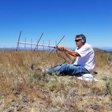 Mark, W6IA, tracking a satellite low on the horizon