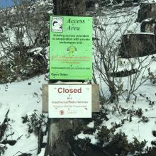 Restricted access sign